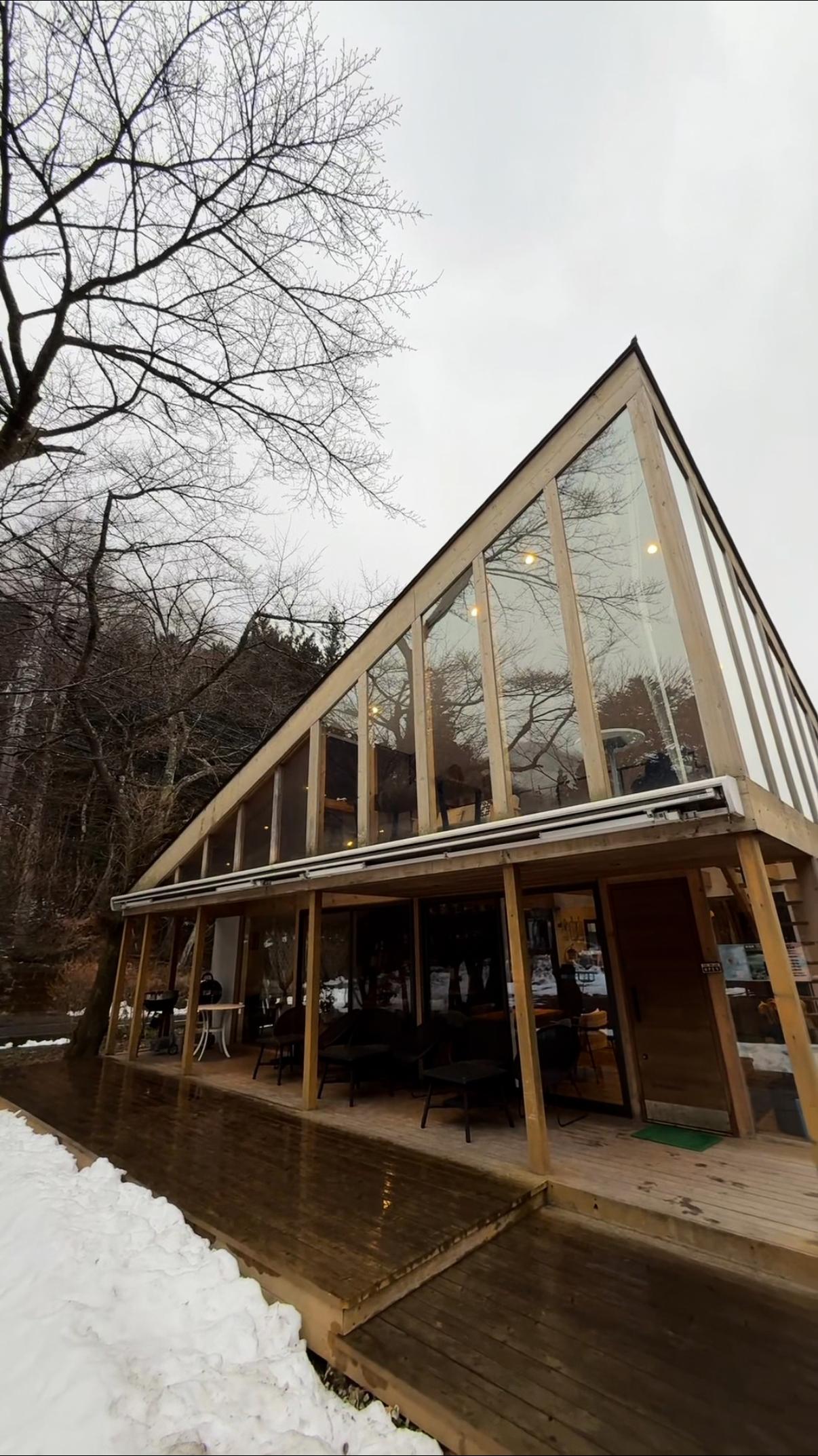 温泉グランピング シマブルーの動画サムネイル