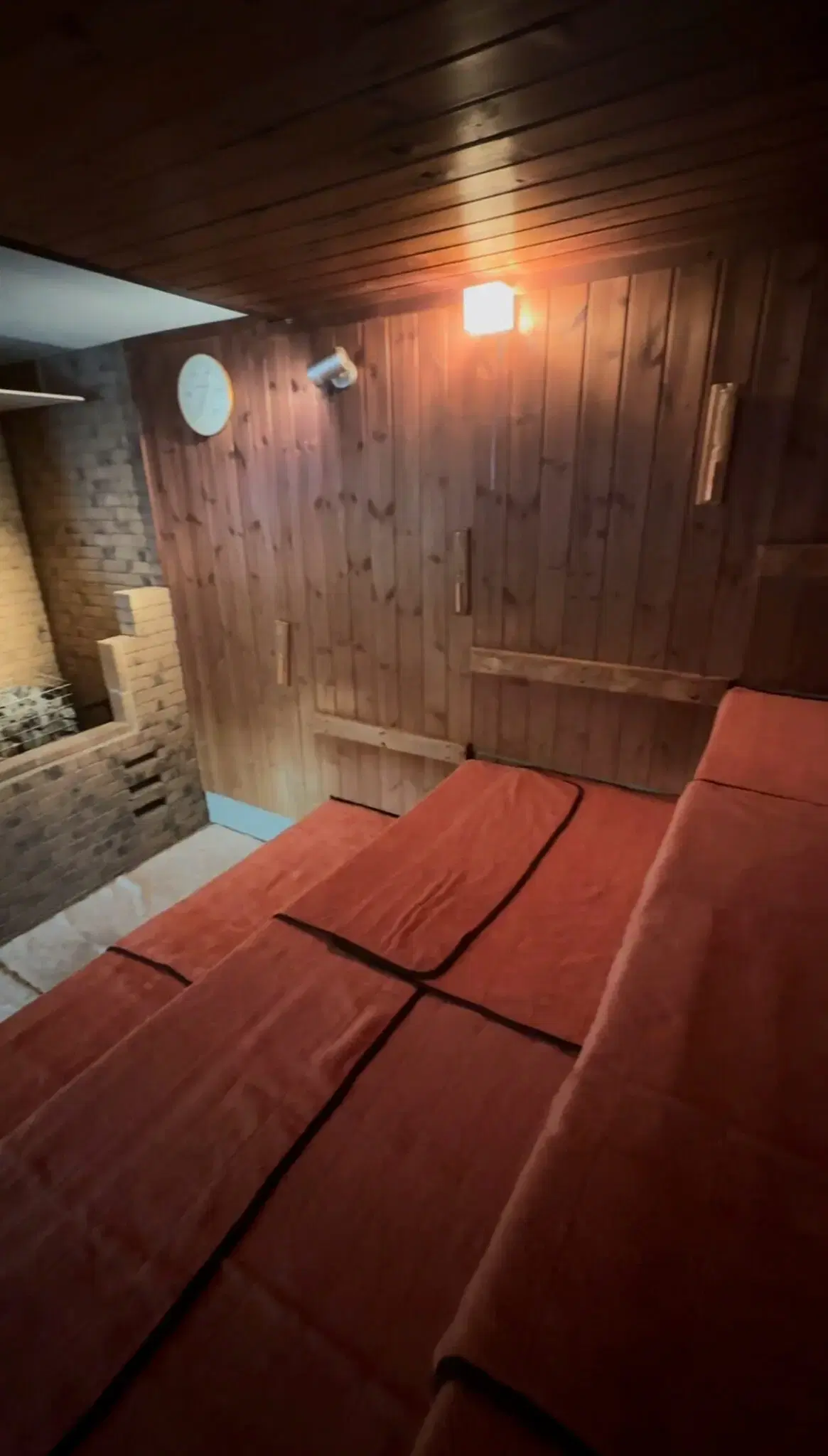 サウナセンター鶯谷本店の動画サムネイル