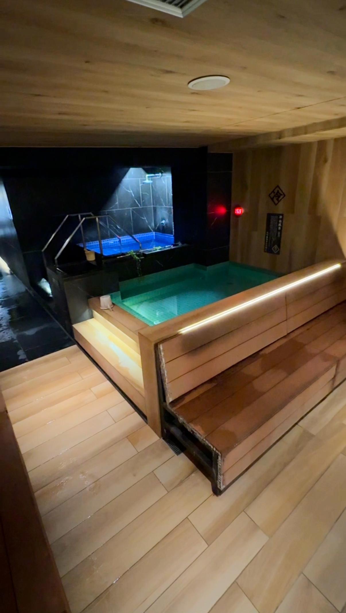 レンブラントキャビン&スパ新橋/ライオンサウナ新橋の動画サムネイル